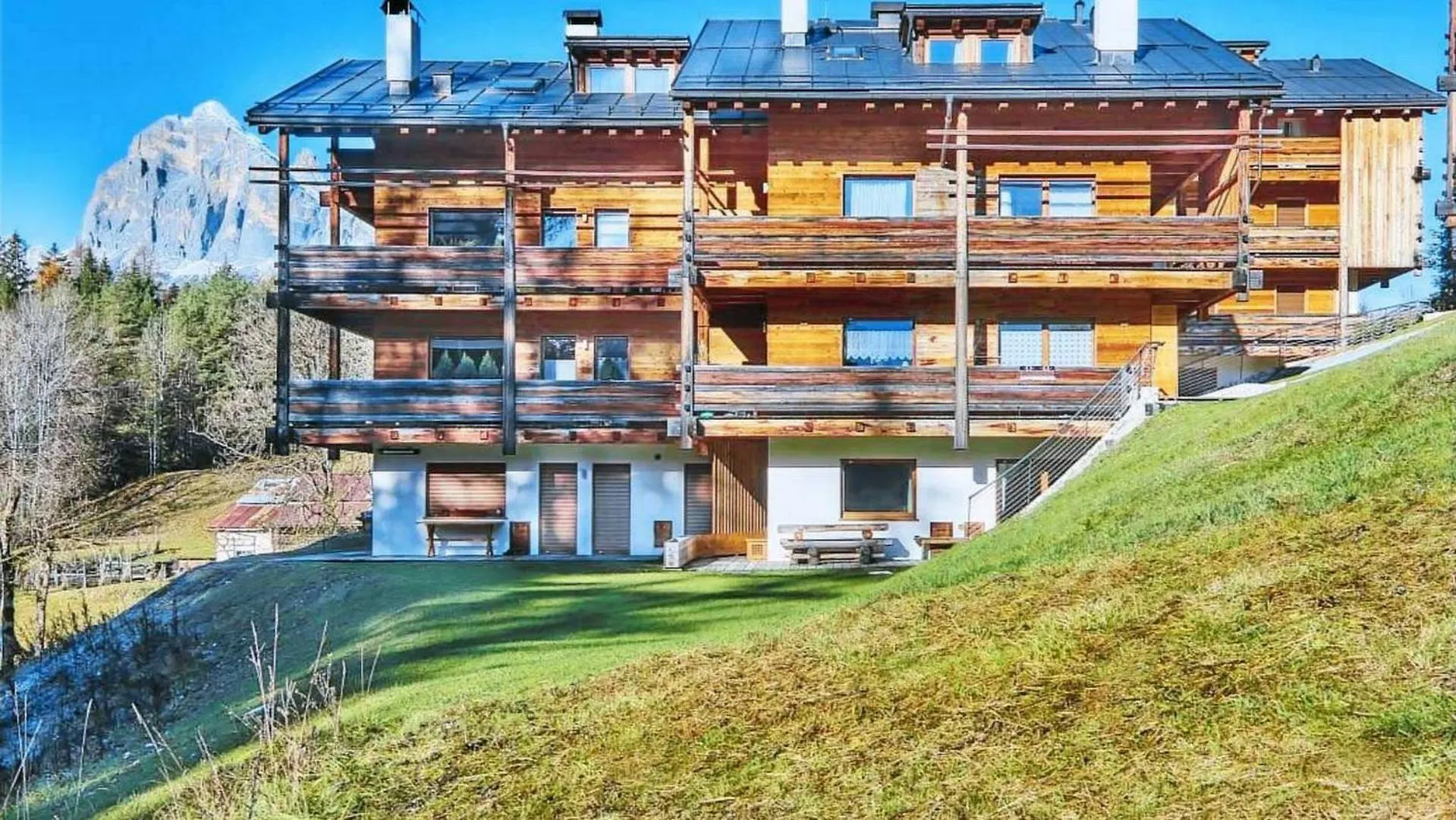 3Br Lovely Apartment In Cortina D'Ampezzo - What'App - 0039-344-544-4174 - For Reservations! Italy
