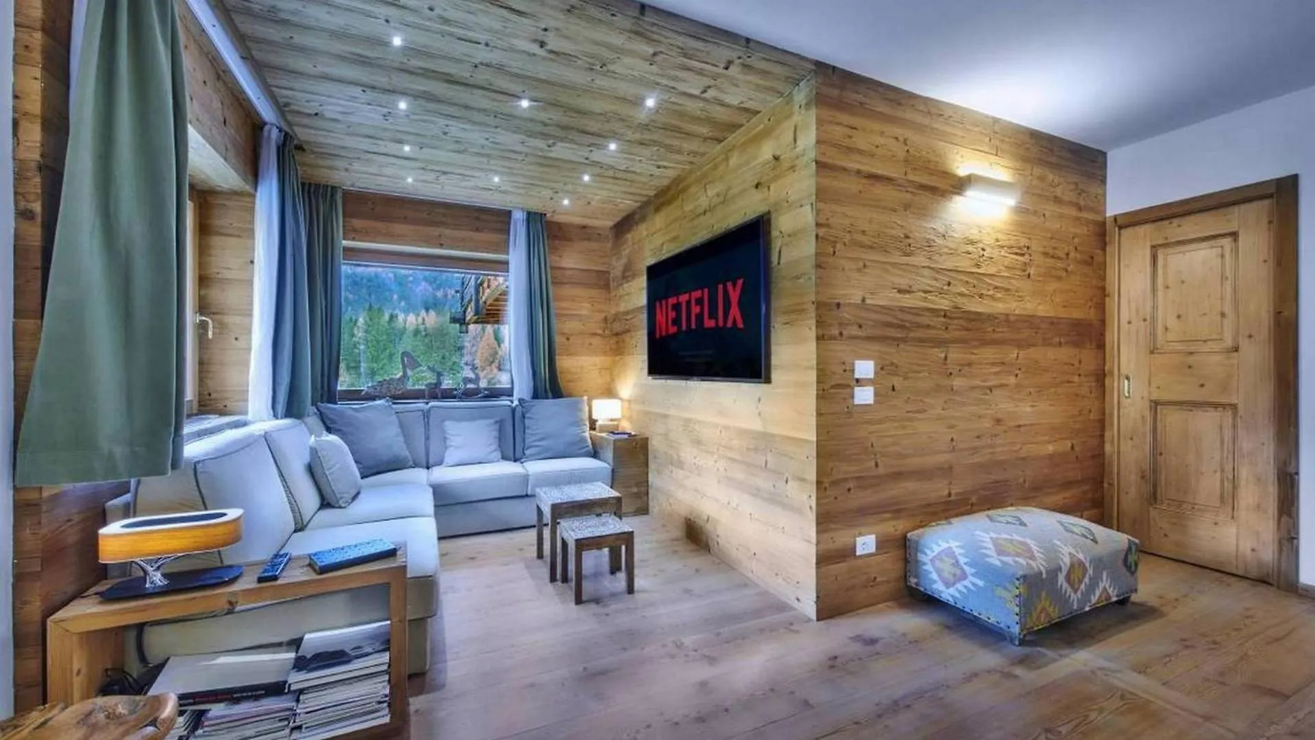 3Br Lovely Apartment In Cortina D'Ampezzo - What'App - 0039-344-544-4174 - For Reservations!